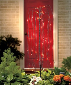 solar-lighted-willow-tree-stake