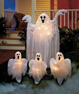 Make yours the scariest house on the block for Halloween night with these Lighted Ghosts Yard Stakes. 