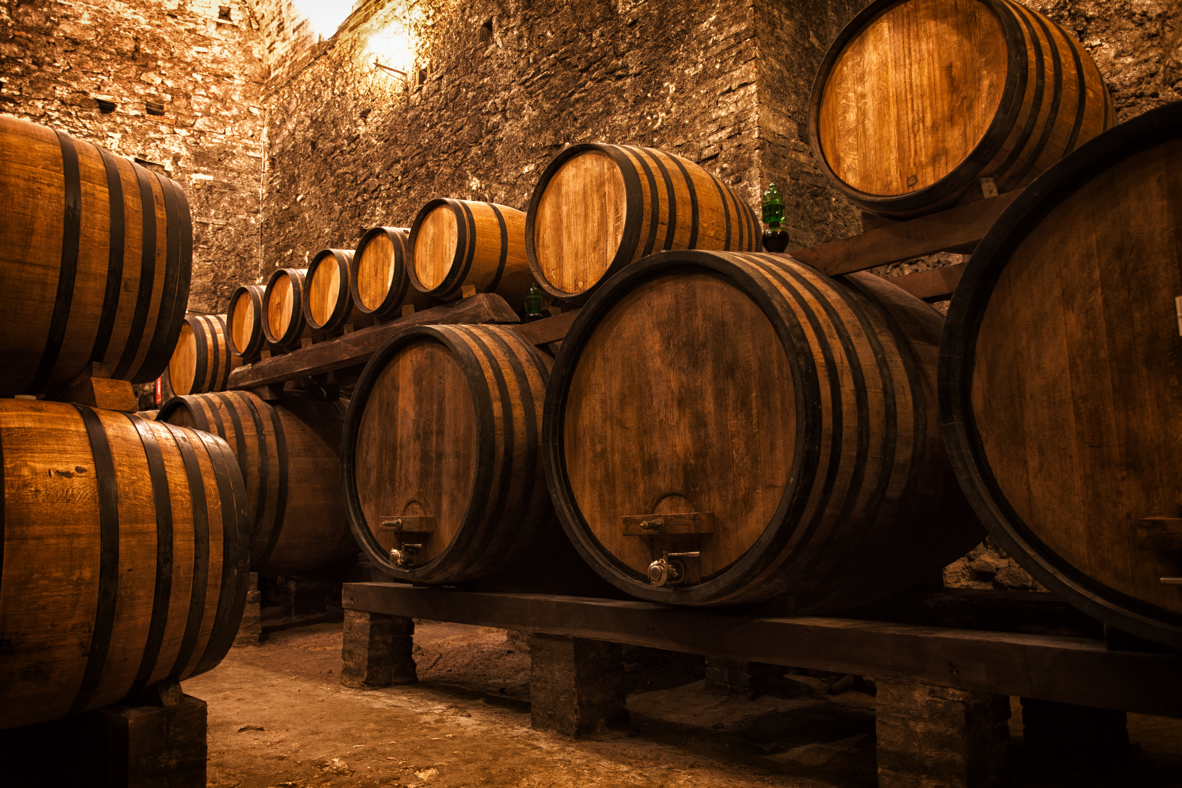 cellar-with-barrels-for-wine-storage