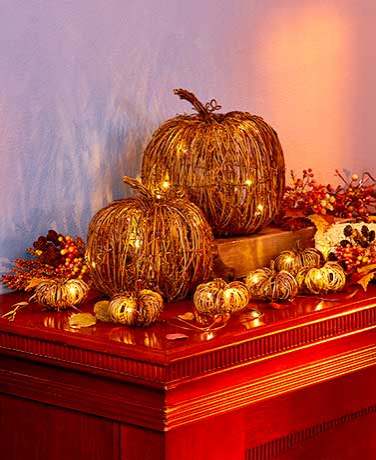lighted-fall-grapevine-collection-pumpkin-decorations