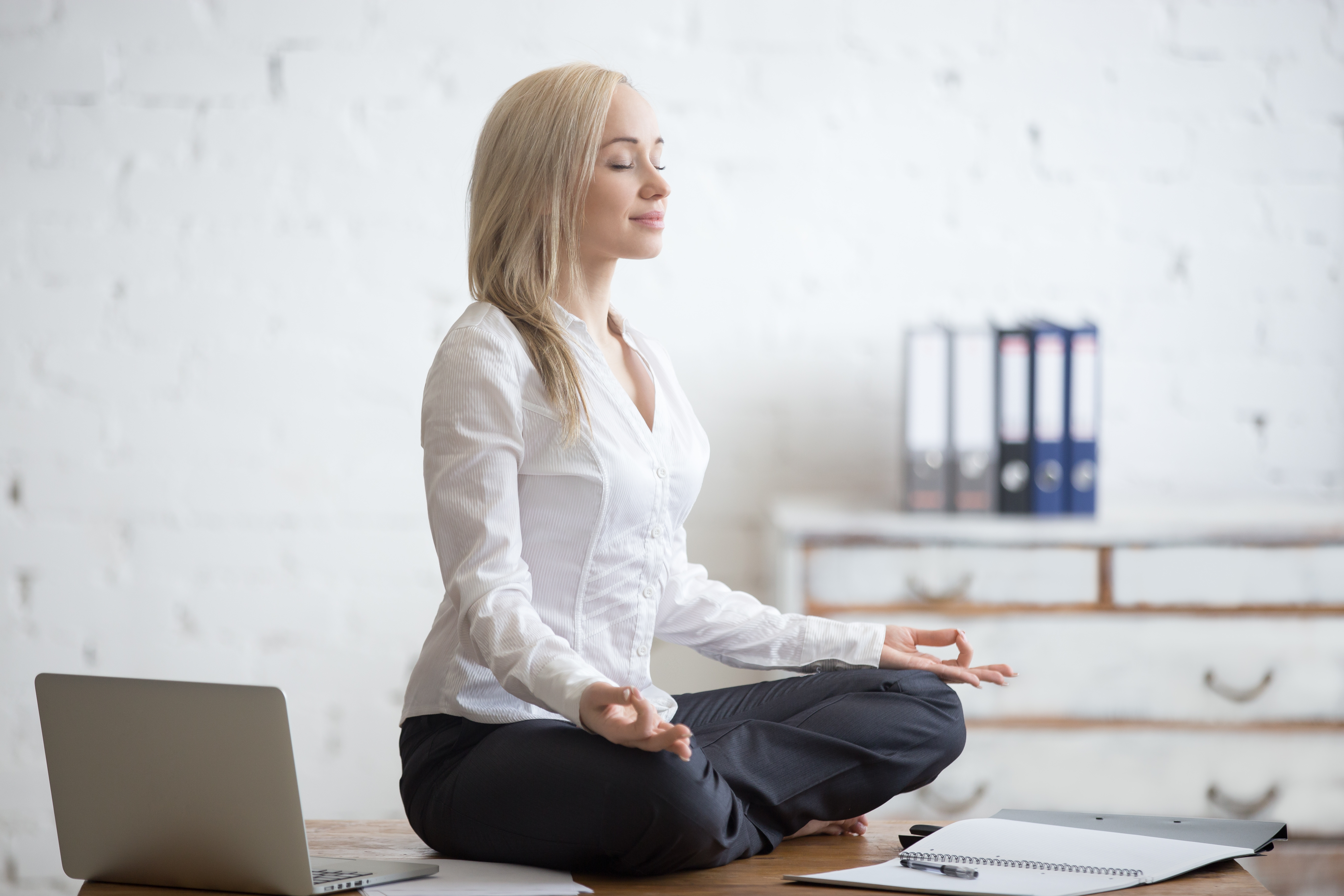 Healthy Work Habits: Start with Easy Desk Exercises