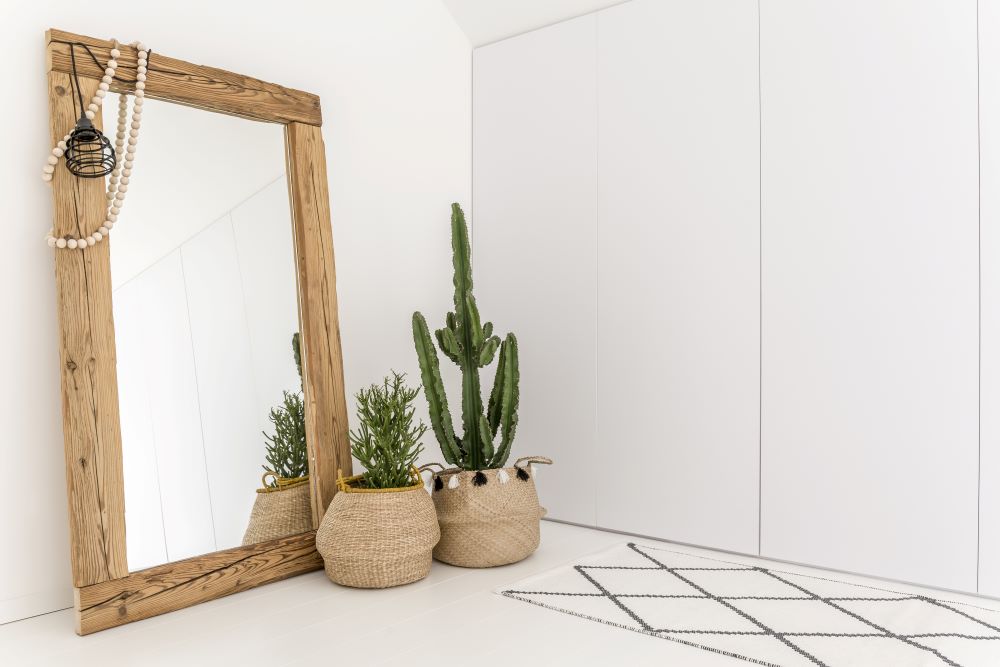 DIY Wood Craft Projects - Wood Framed Mirror
