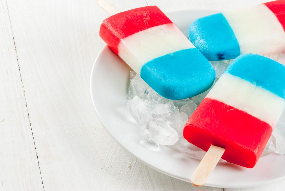 Desserts for the 4th of July - Red White And Blue Pudding Pops