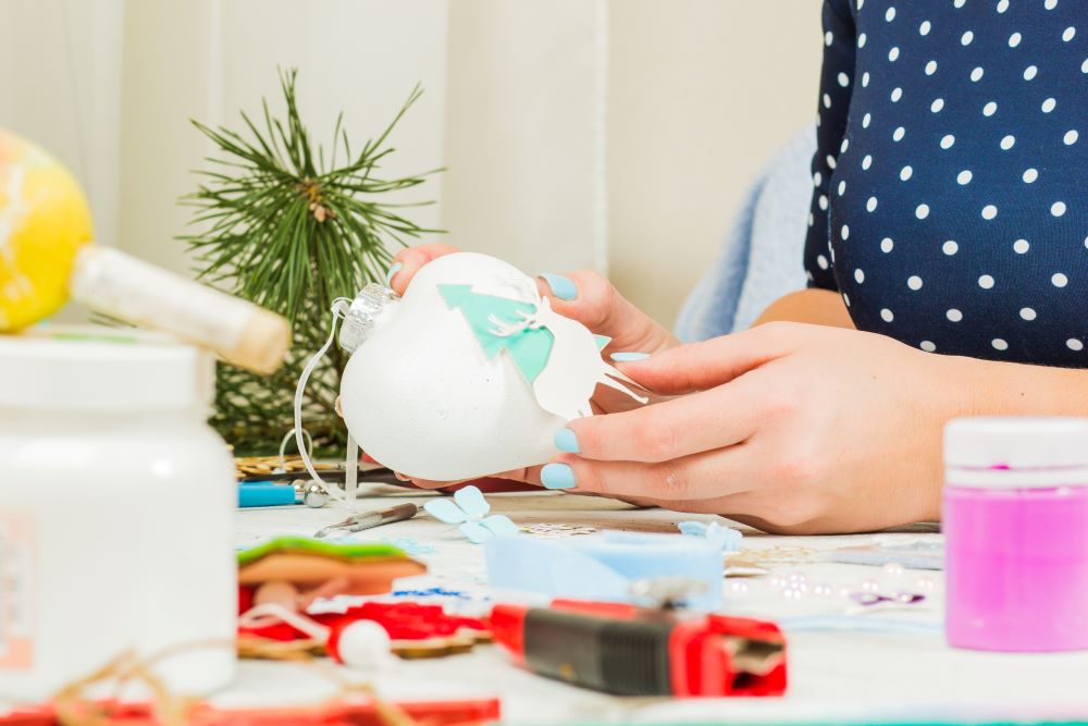 DIY Christmas Gift Ideas - DIY Ornament